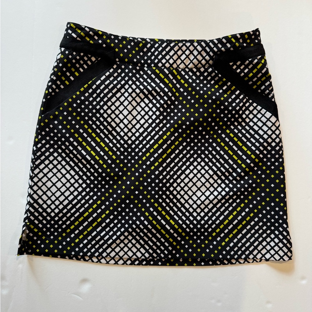 Women’s checkered golf skort Black and yellow size 6